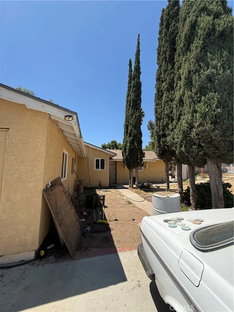 3187 Ruthann Drive, Jurupa Valley, California 92509 home-pic-3